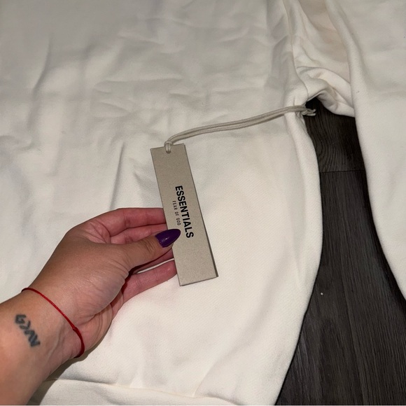 Fear of God Essentials Cloud Dancer Hoodie Kith Size Large New with Tags - Picture 6 of 14